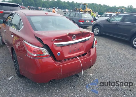 2015 Nissan Altima 2.5 S z USA, uszkodzony, nr VIN 1N4AL3AP3FC154093
